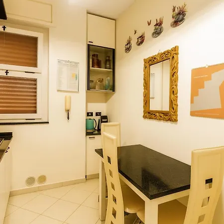منزل للإقامة Riviera Suiteroom Con Terrazza