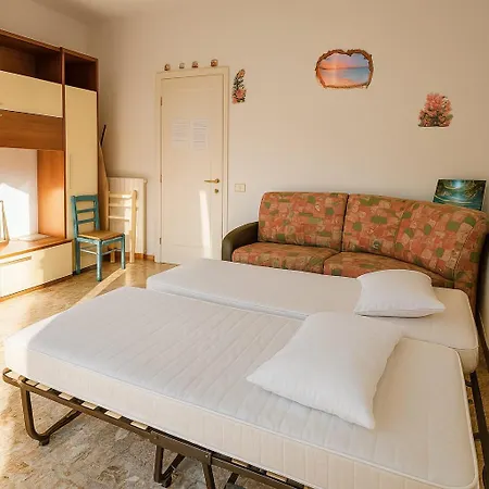 منزل للإقامة Riviera Suiteroom Con Terrazza *